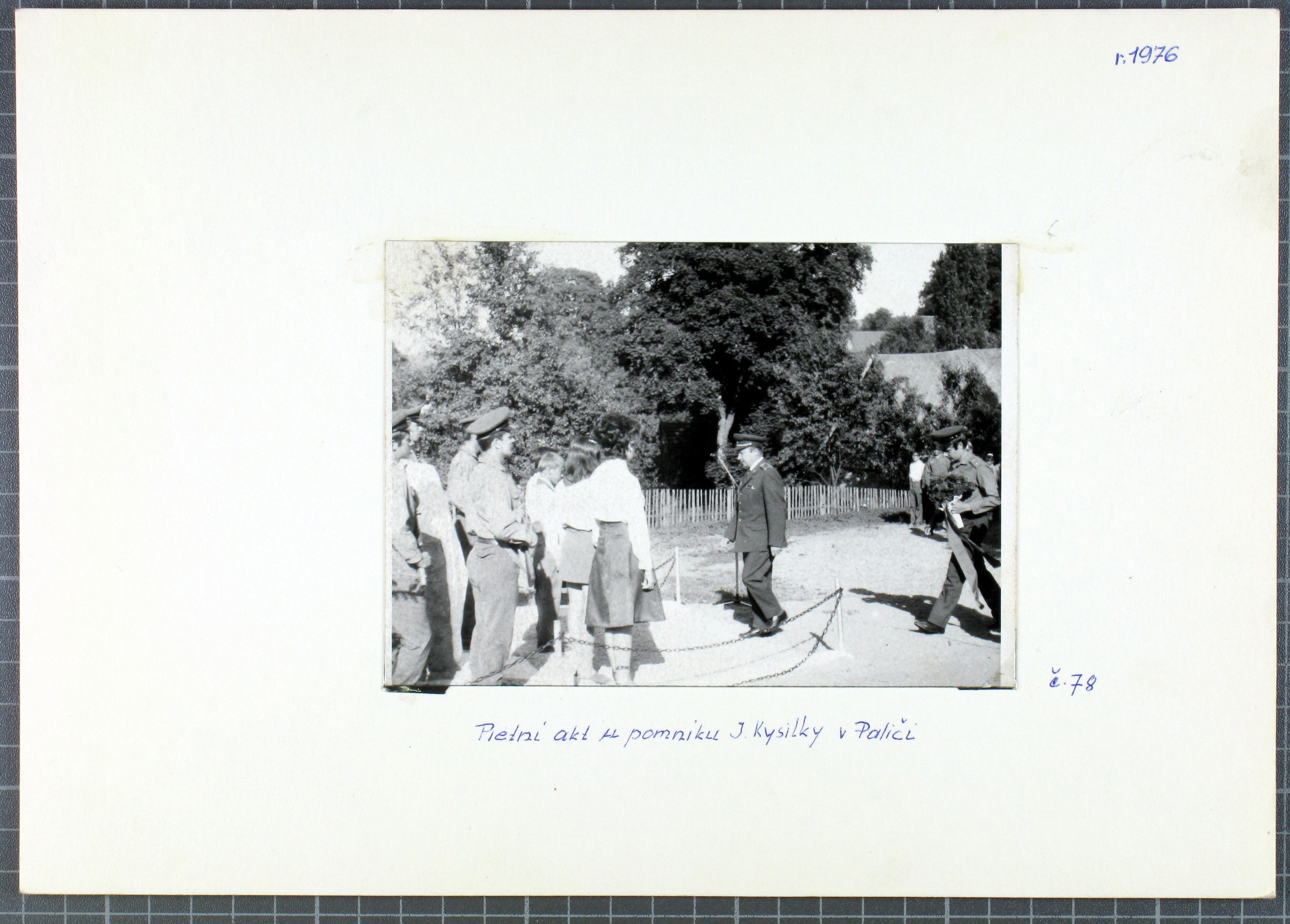 48. soap-ch_00160_obec-lipova-fotoalbum-1946-1988_0480